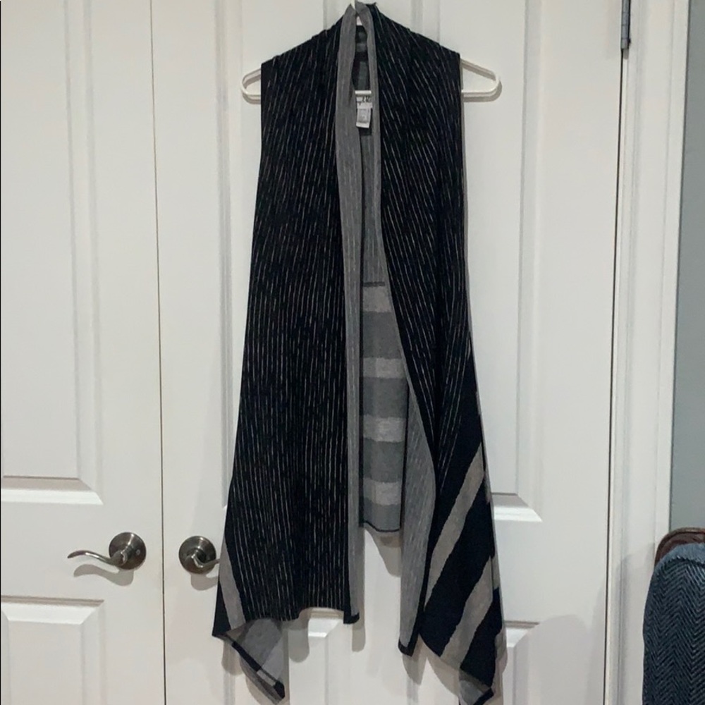 Gorgeous Joseph Ribkoff Vest Sweater